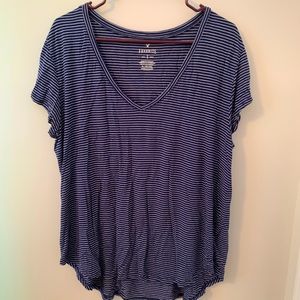 AE striped v-neck